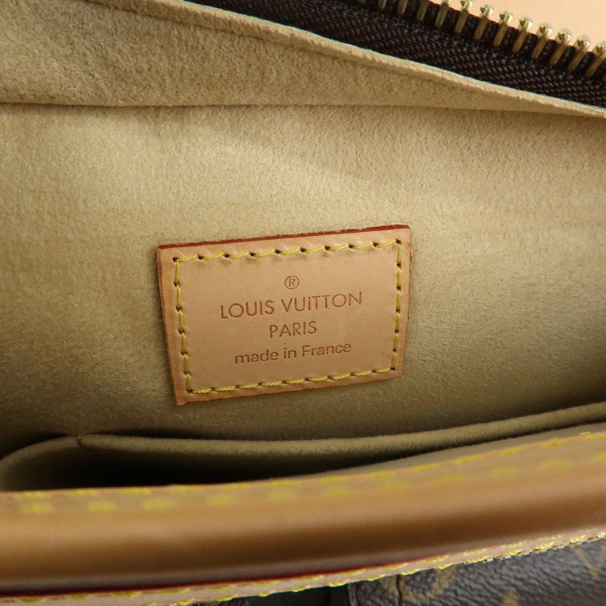 Louis Vuitton Monogram Hudson GM Shoulder Crossbody Bag Brown M40045