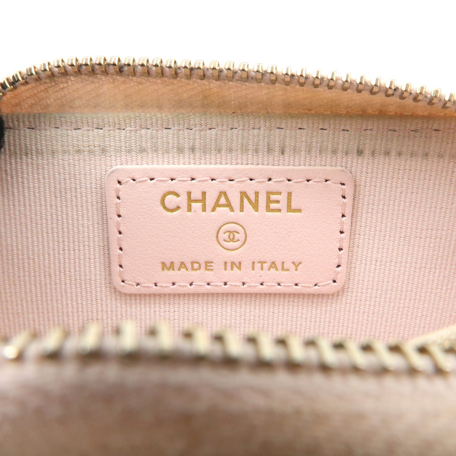 CHANEL Matelasse Caviarskin Classic Zip Around Coin Case Pink AP0216 Used