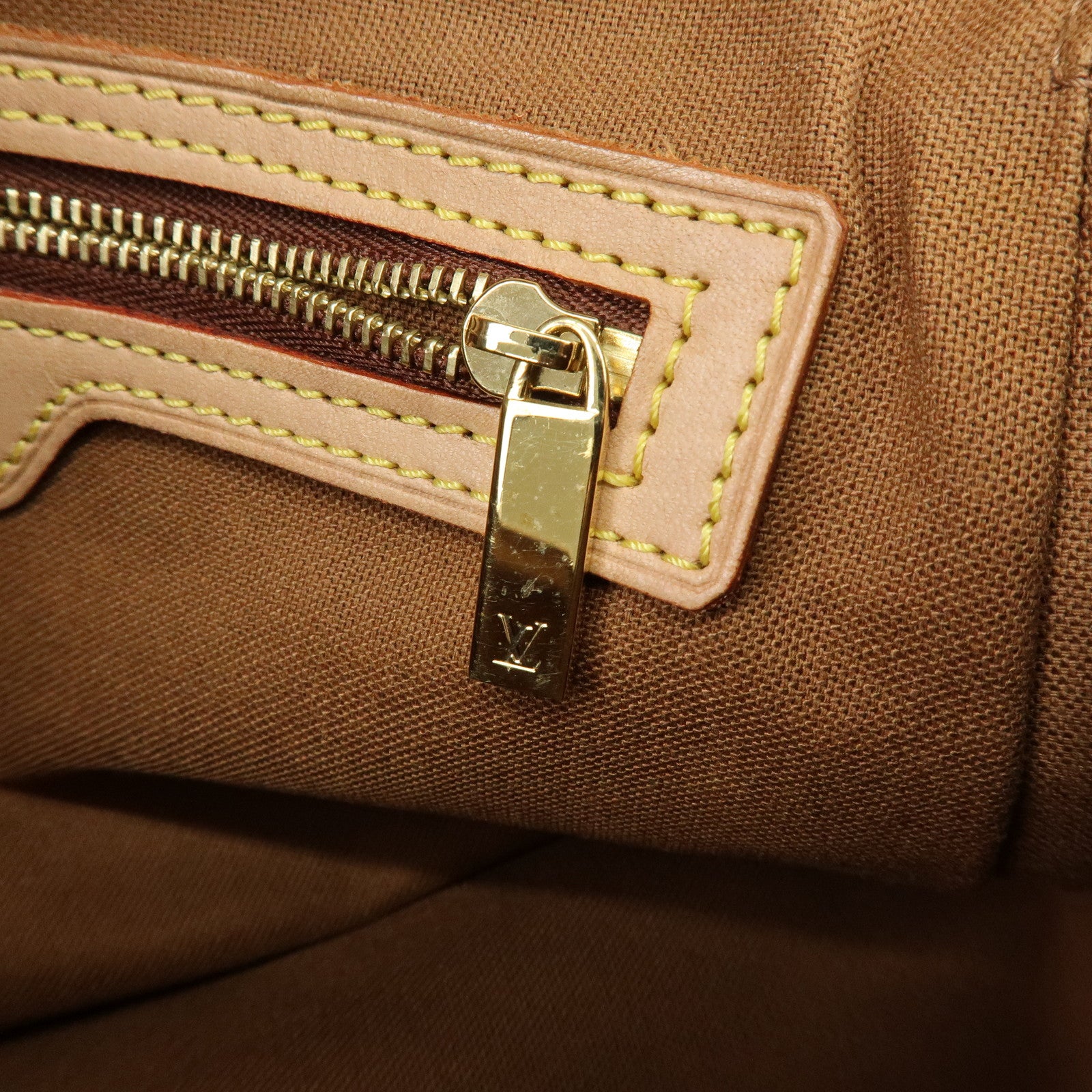 Louis Vuitton Monogram Mini Looping Canvas Shoulder Bag Hand Bag M51147