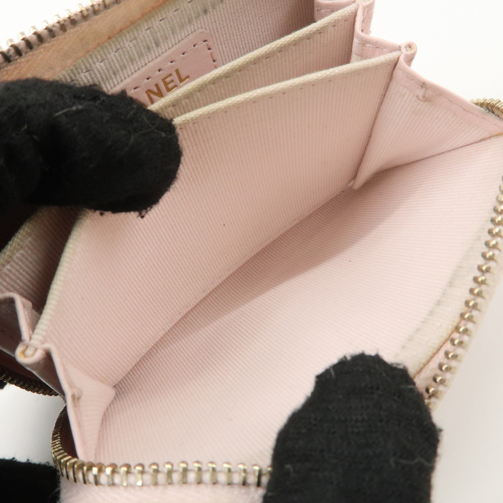 CHANEL Matelasse Caviarskin Classic Zip Around Coin Case Pink AP0216 Used