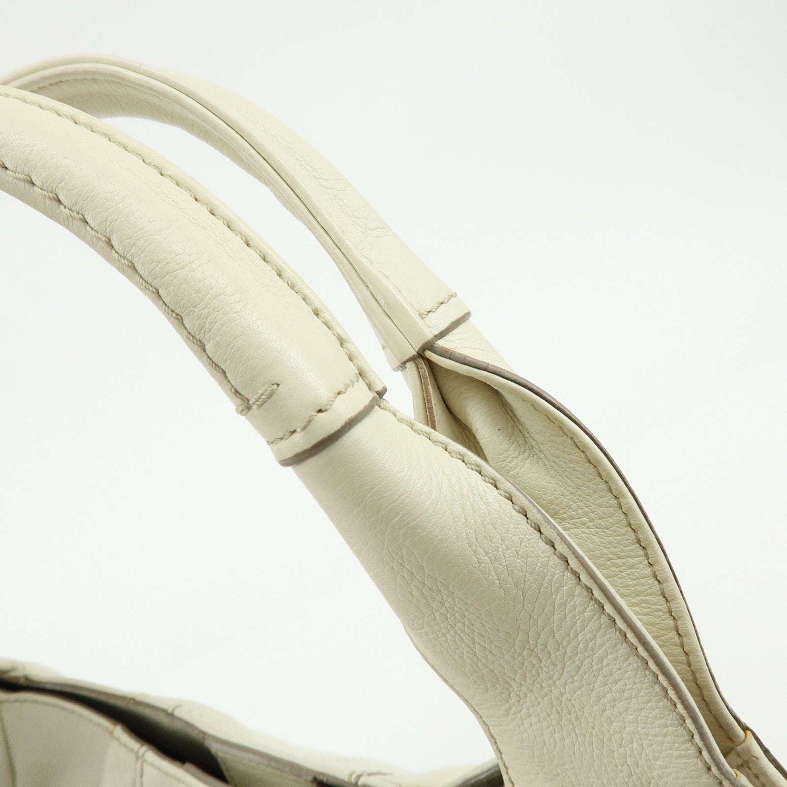 Ferragamo Gancini Leather Shoulder Bag Hand Bag Ivory