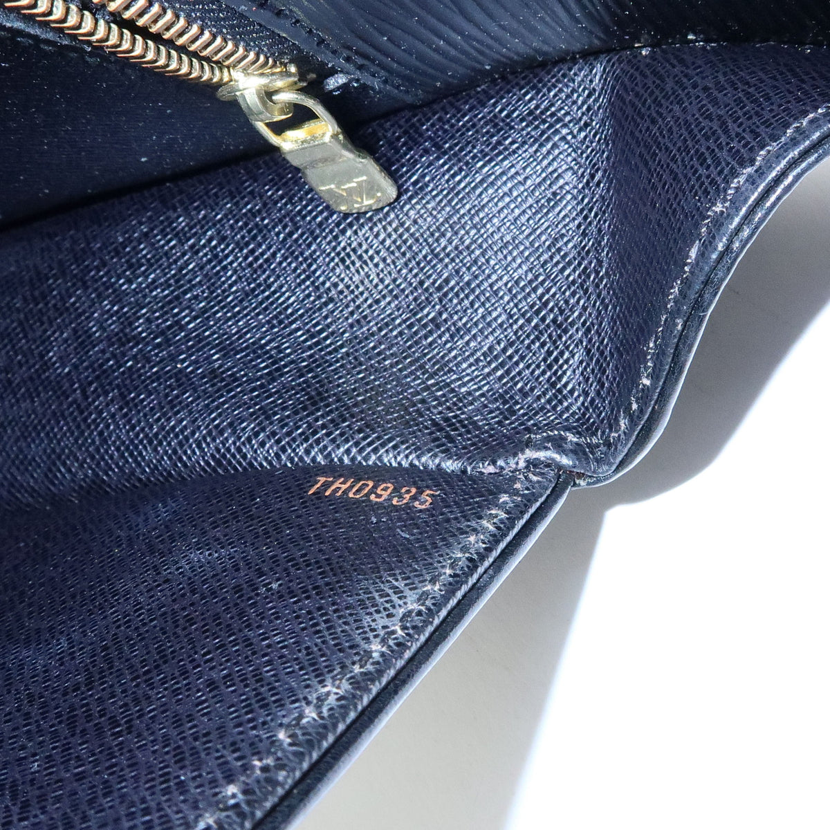Louis Vuitton Epi Saint Cloud Shoulder Bag Black Noir M52192