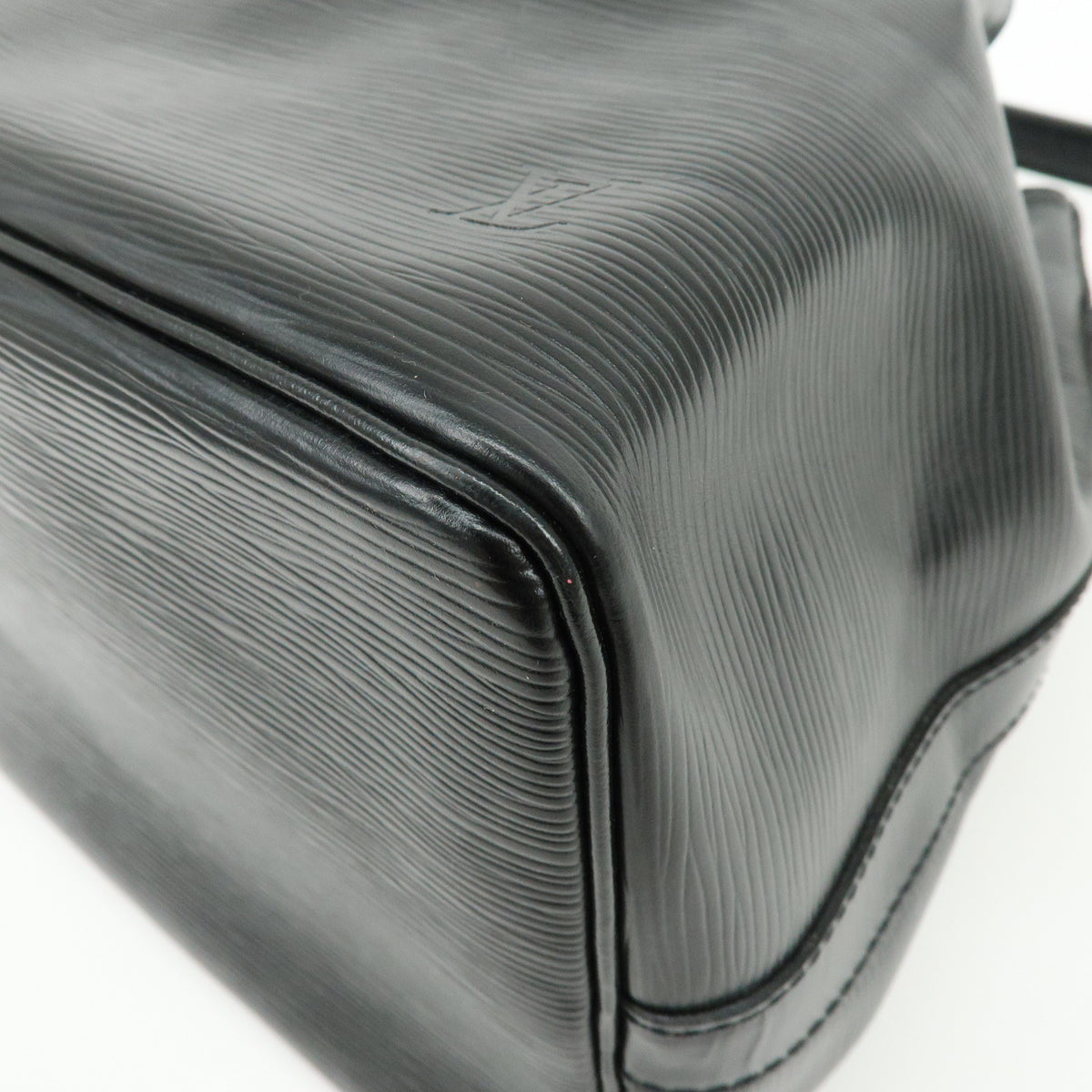 Louis Vuitton Epi Petit Noe Shoulder Bag Noir Black M44102