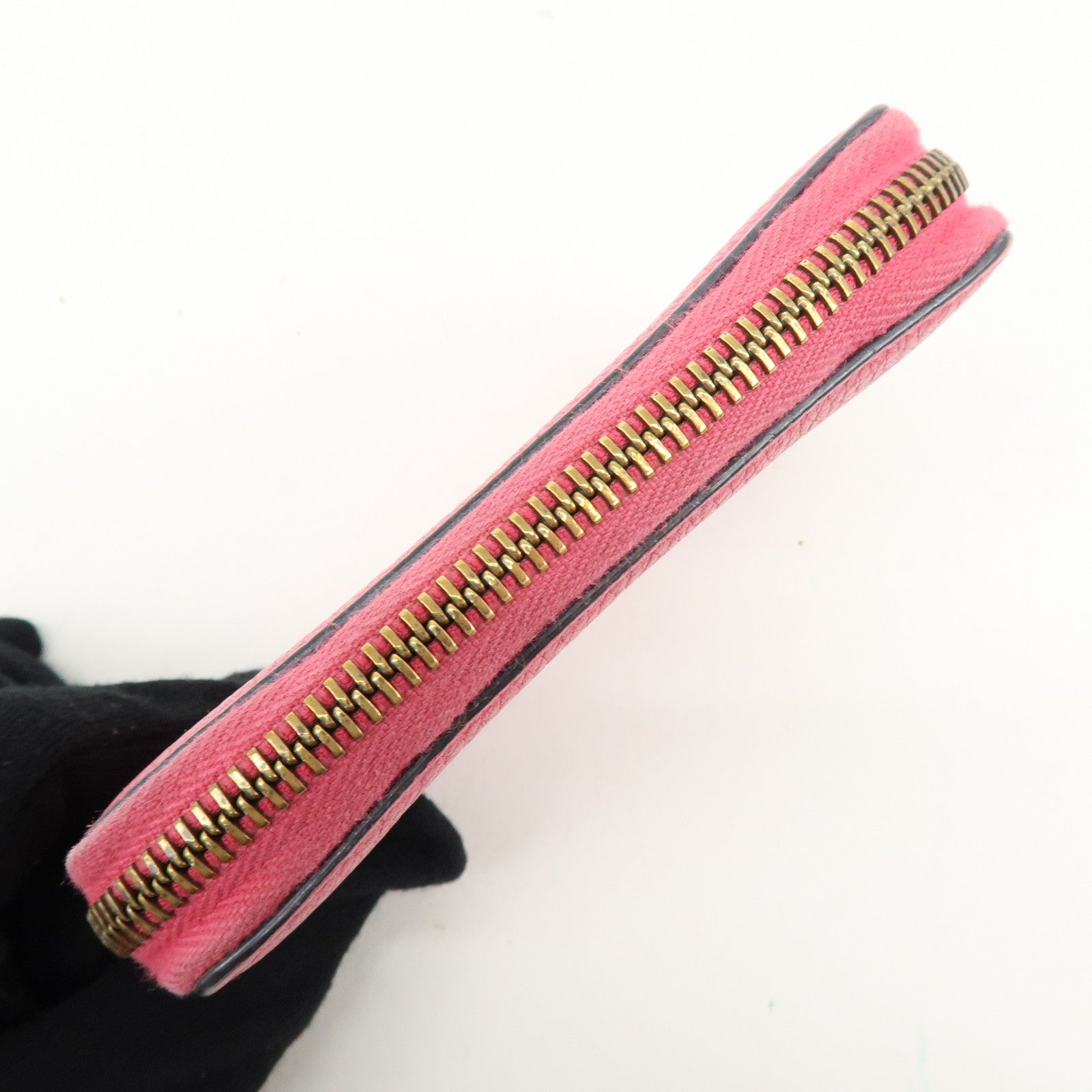 GUCCI Interlocking G Sherry Leather Round Zipper Coin Case Pink 496319