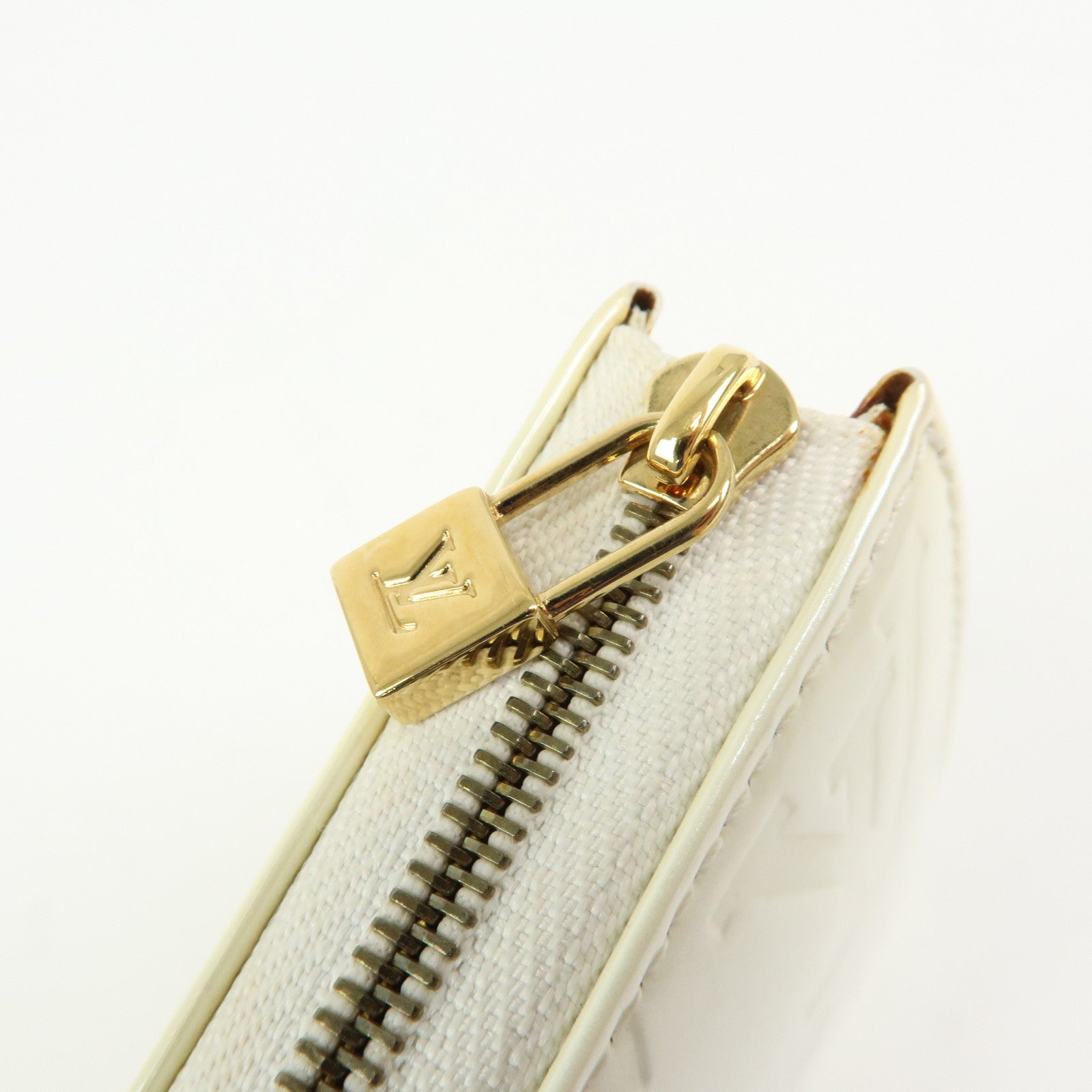 Louis Vuitton Monogram Vernis Lexington Accessoires Pouch Perle M91345