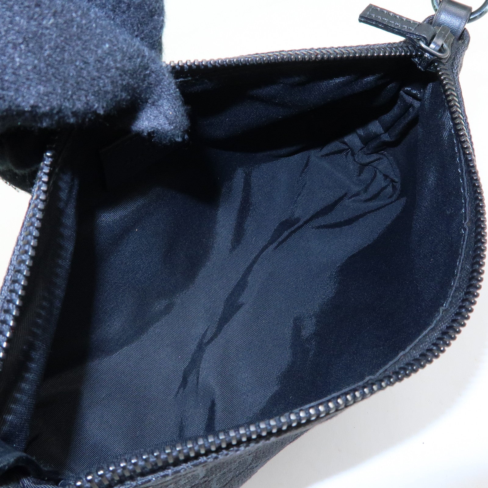 GUCCI GG Canvas Leather Hand Bag Accessory Pouch Black 103399