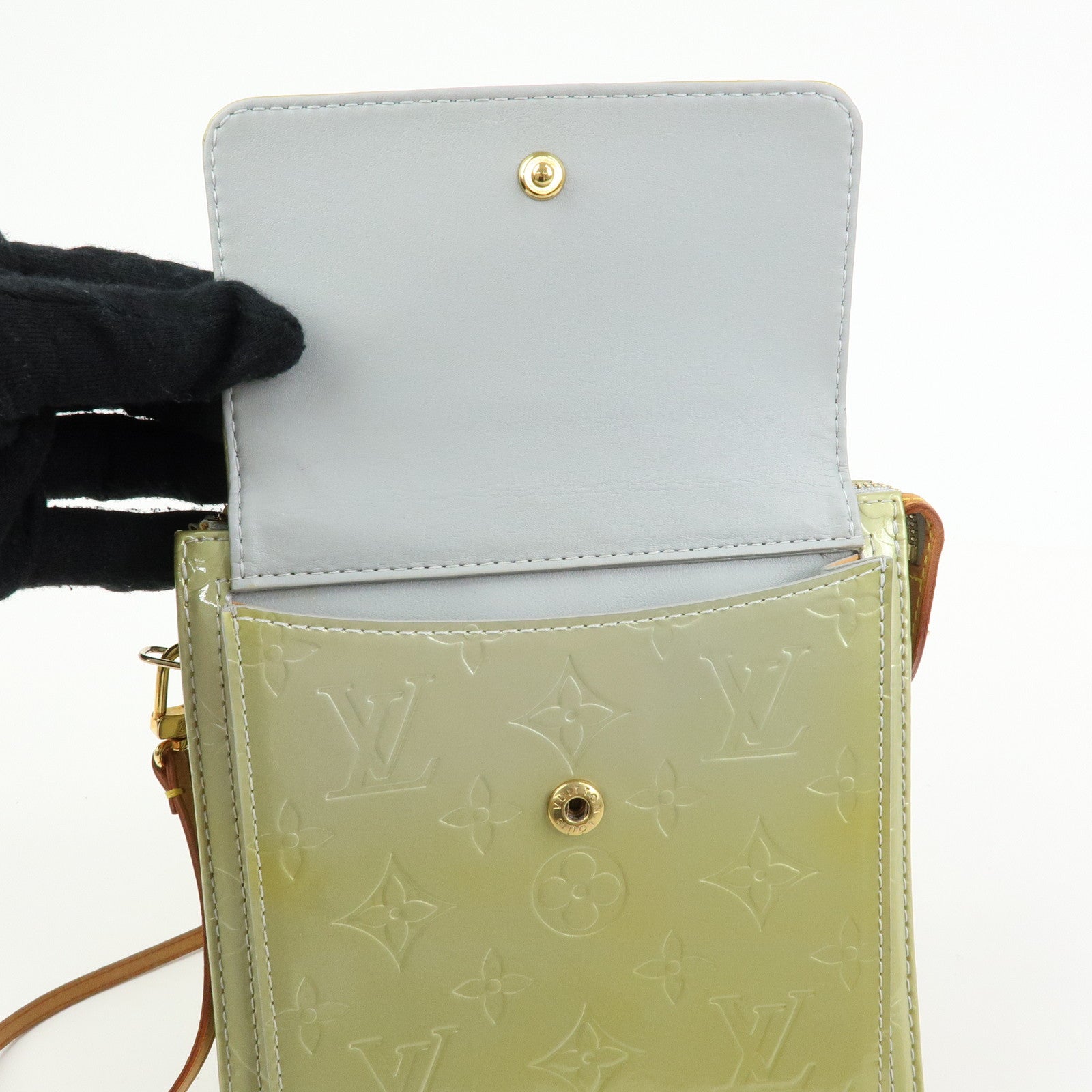 Louis Vuitton Monogram Vernis Leather Mott Shoulder Bag Gris M91030