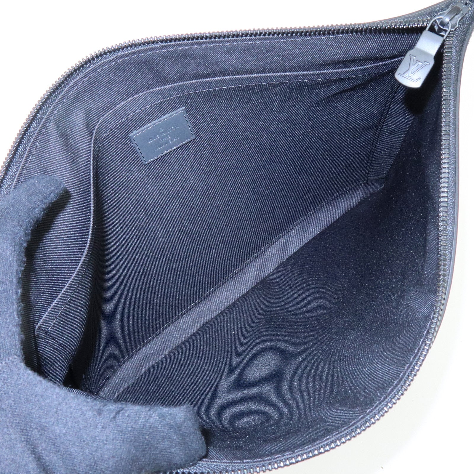 Louis Vuitton Monogram Shadow Pochette Discovery Cluth Bag Black M62903