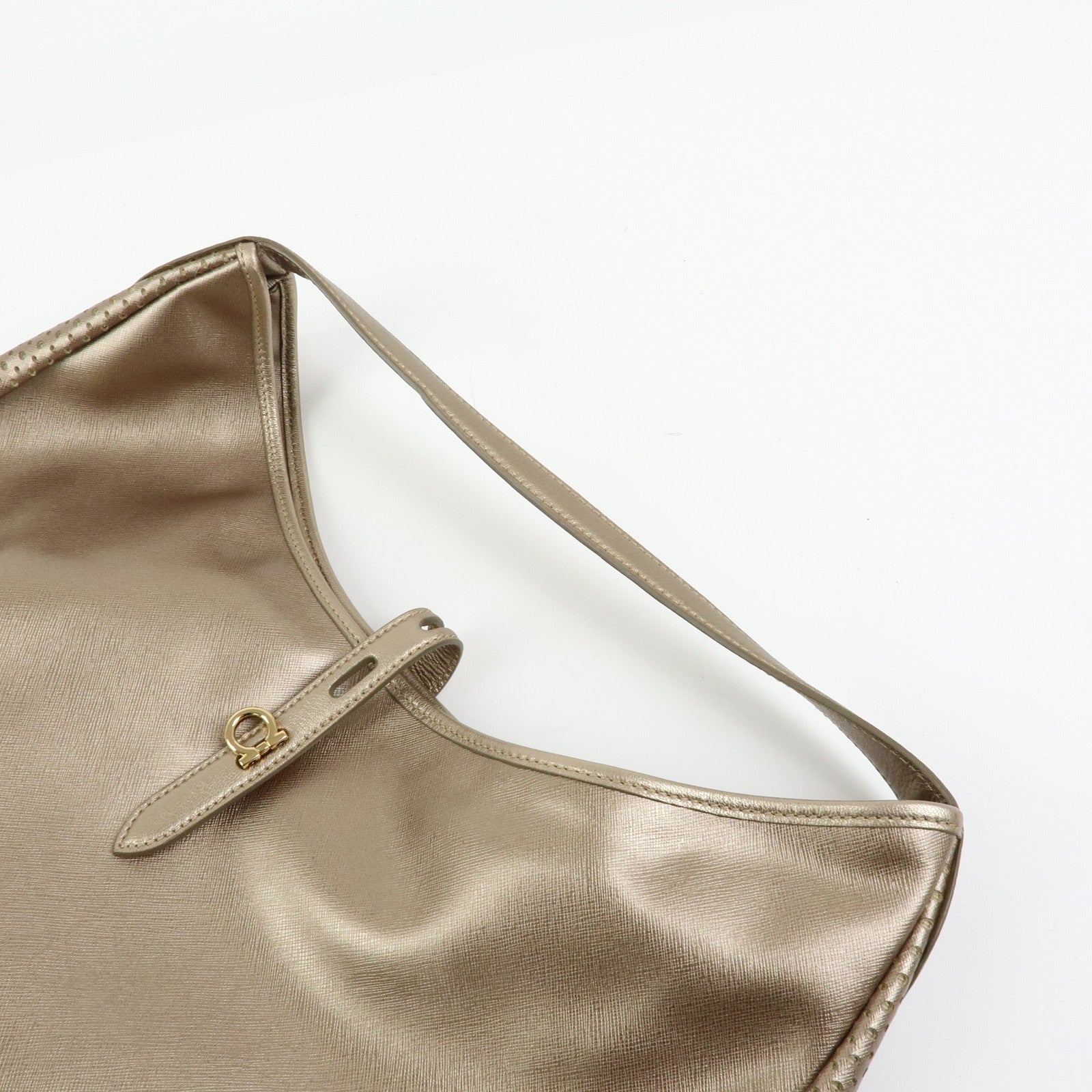 Ferragamo Gancini Leather Shoulder Bag Hand Bag Metallic Pink Beige