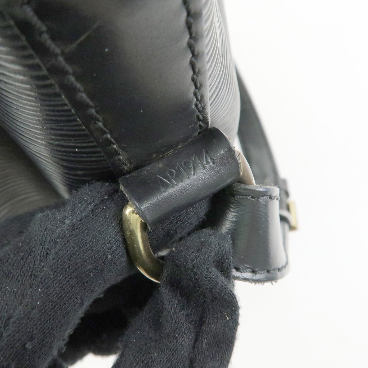 Louis Vuitton Epi Leather Petit Noe Shoulder Bag Noir Black M59012