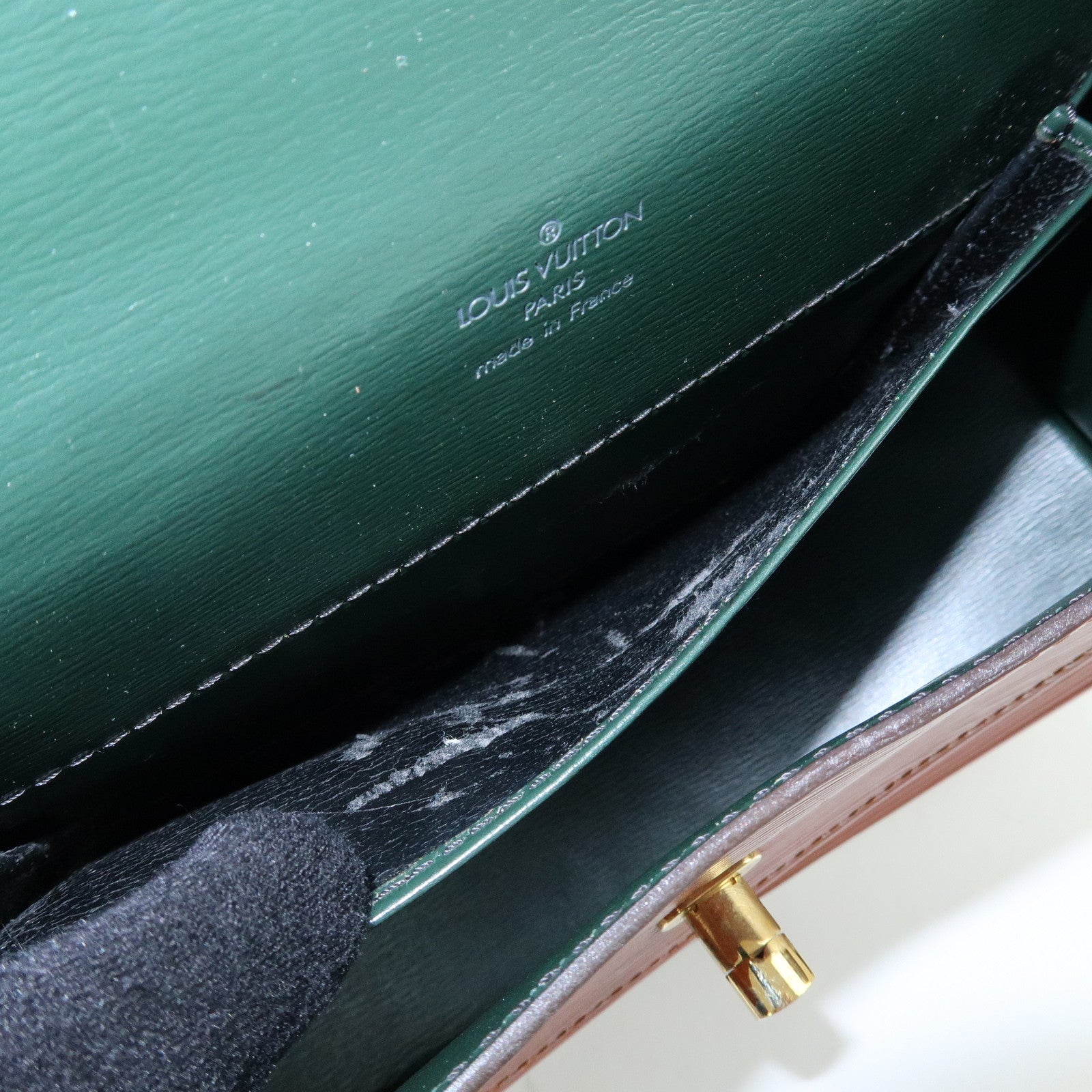 Louis Vuitton Epi Tilsitt Leather Shoulder Bag Kenya Brown M52483