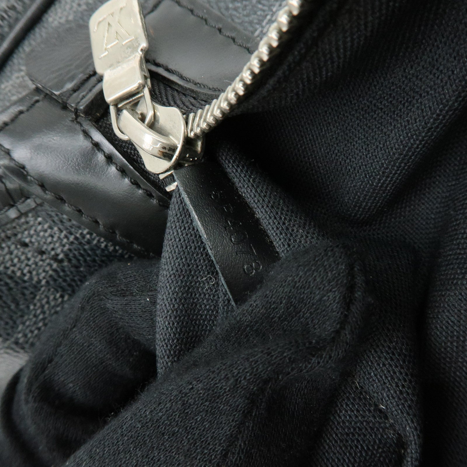 Louis Vuitton Damier Graphite Daniel MM Shoulder Bag N58029