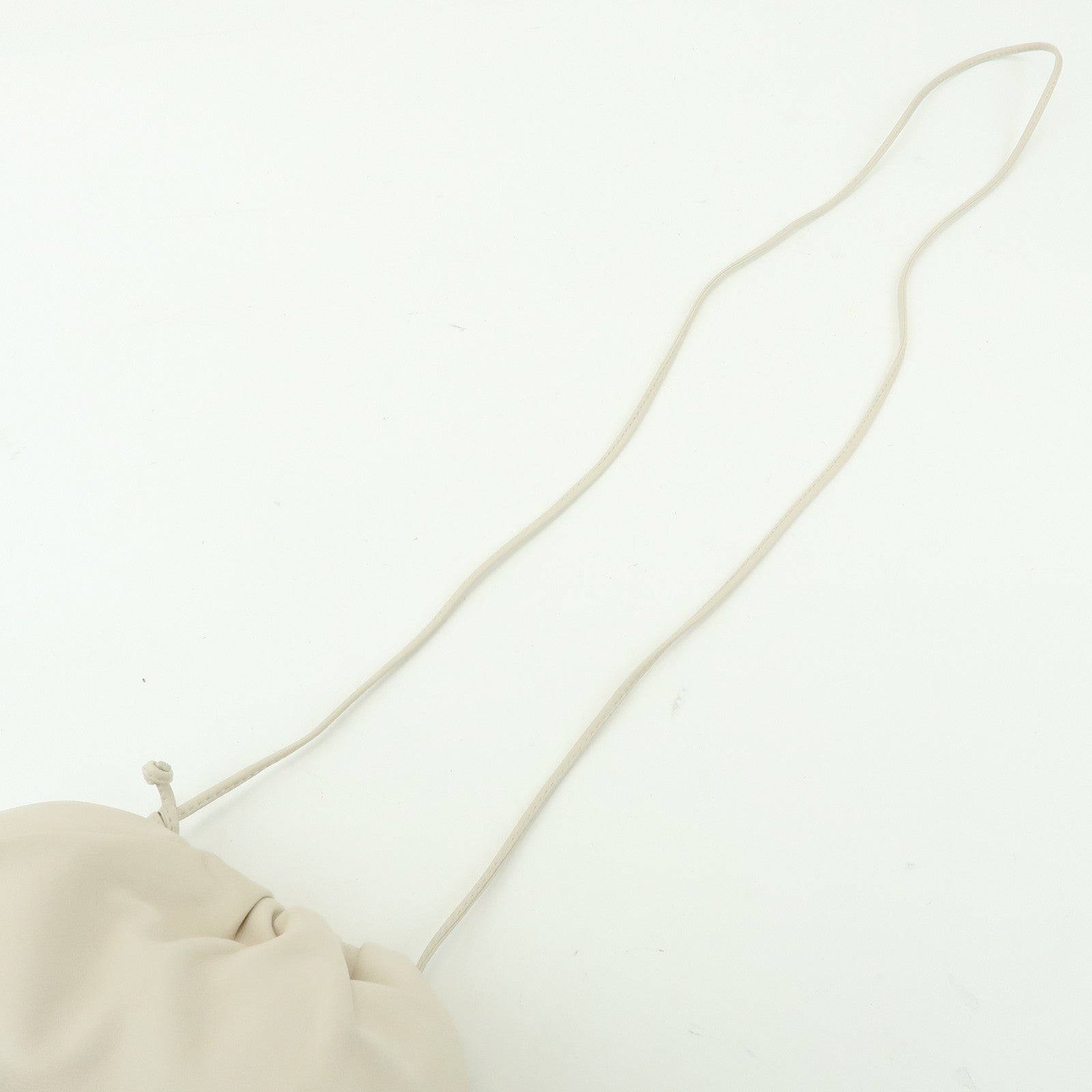 BOTTEGA VENETA Leather Mini The Pouch Shoulder Bag Ivory B08430507I