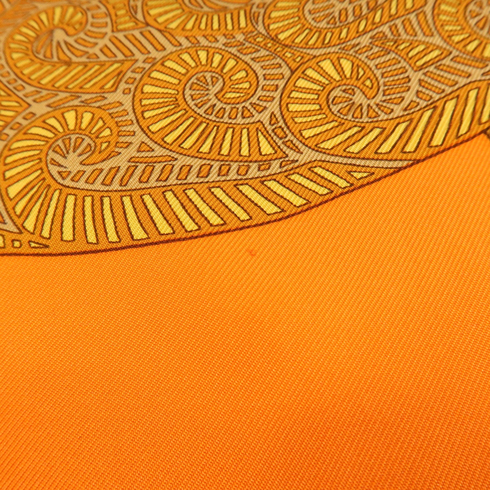 HERMES Carre 90 Silk 100% Scarf ART des STEPPES Horse Print Orange