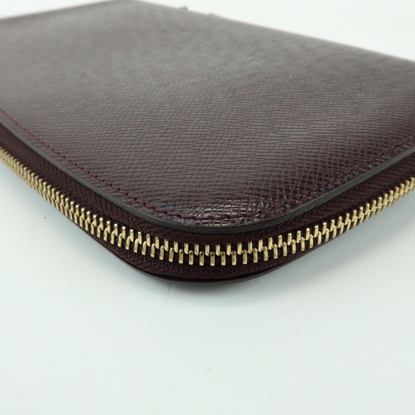Louis Vuitton Taiga Leather Organizer Atoll Acajou M30656