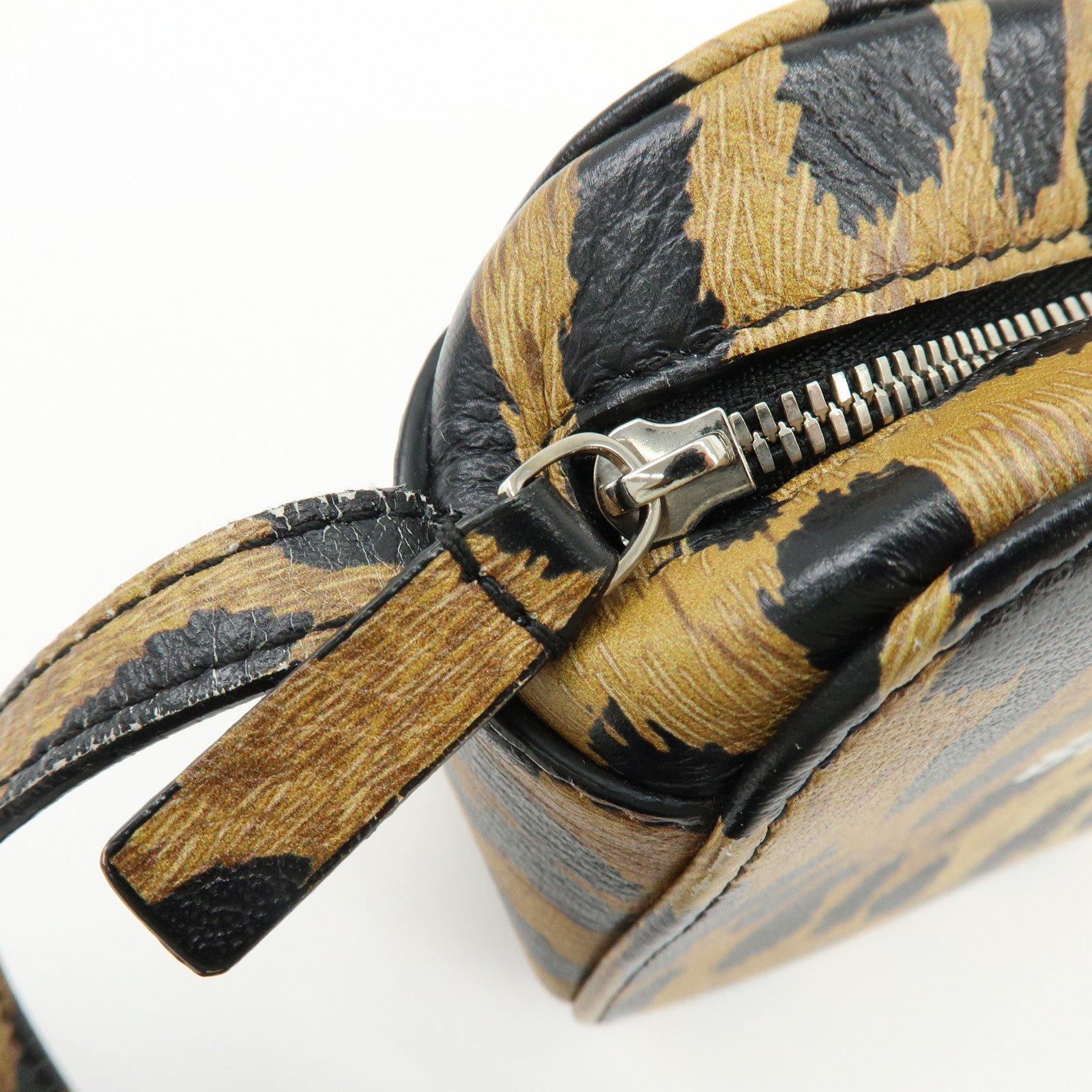 BALENCIAGA Everyday Camera Bag Shoulder Bag Leopard Pattern 552372