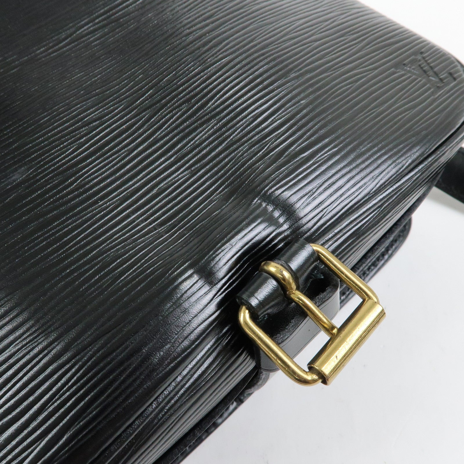 Louis Vuitton Epi Cartouchiere Shoulder Crossbody Bag Noir M52242