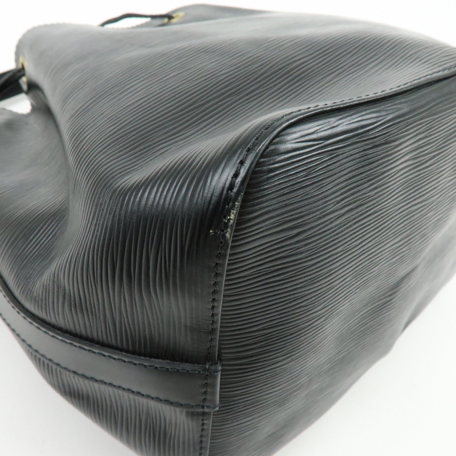 Louis Vuitton Epi Petit Noe Shoulder Bag Noir Black M44102
