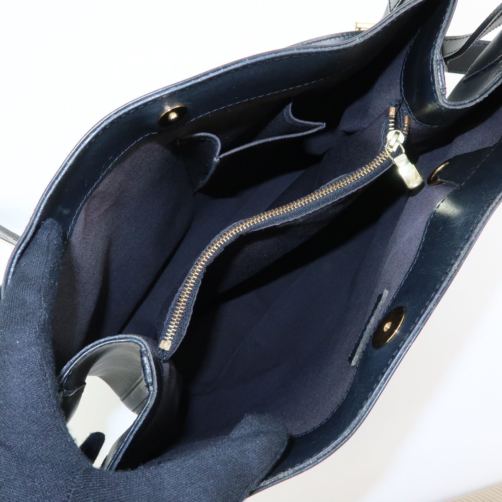 Louis Vuitton Epi Mandala MM Shoulder Bag Noir Black M58892
