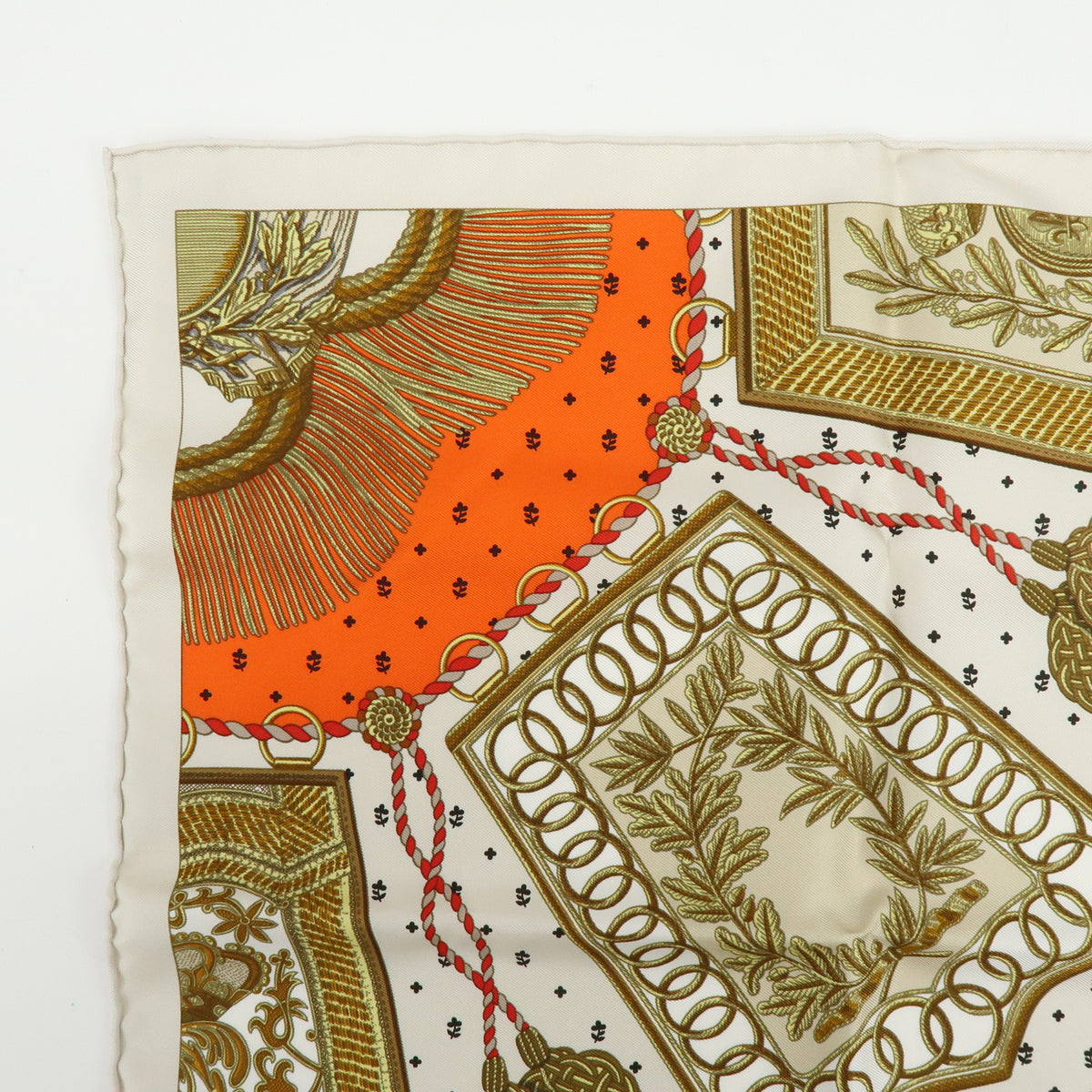 HERMES Carre 45 Gavroche Silk 100 % Scarf Poste et Cavalerie Orange