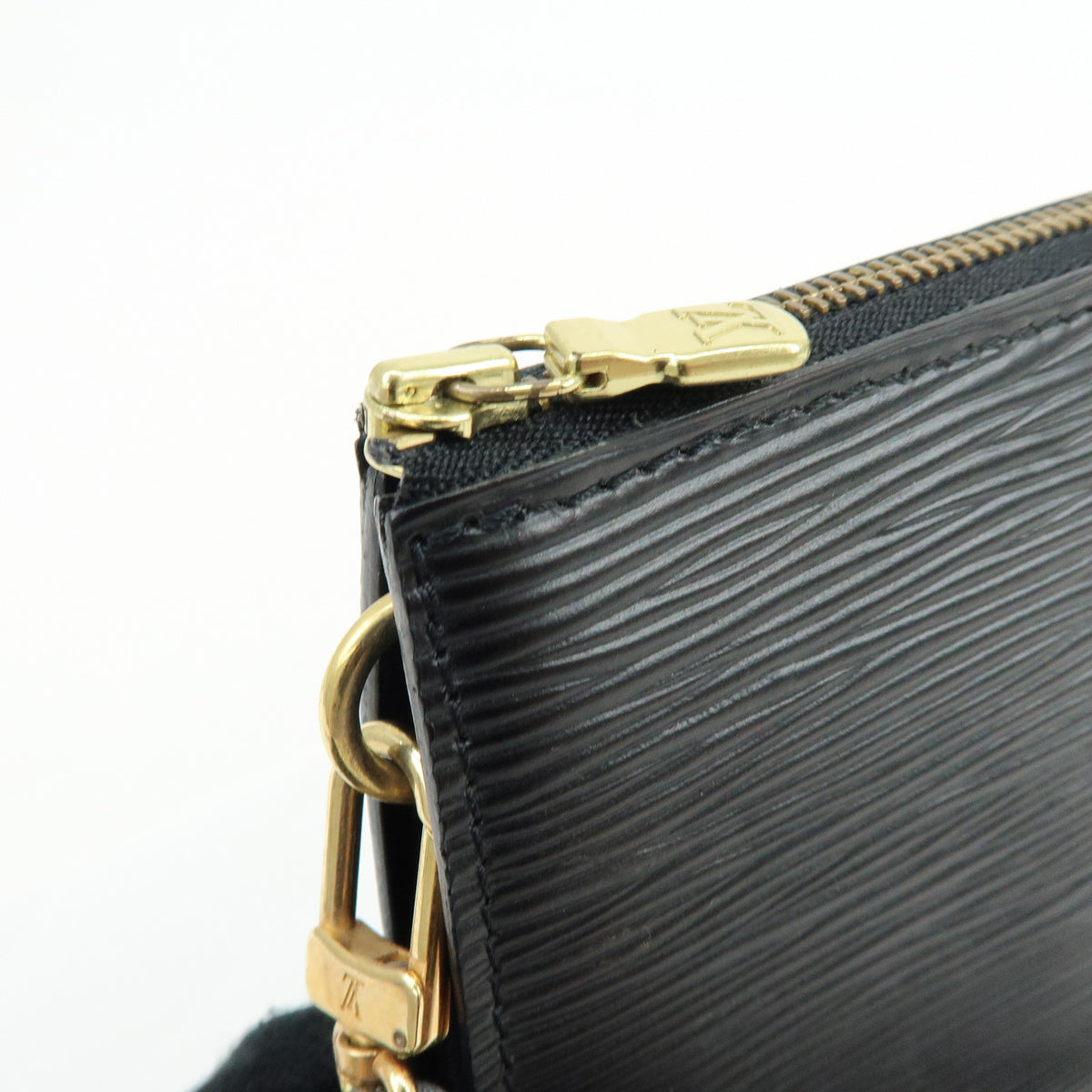 Louis Vuitton Epi Pochette Accessoires Leather Clutch Bag Noir M52942