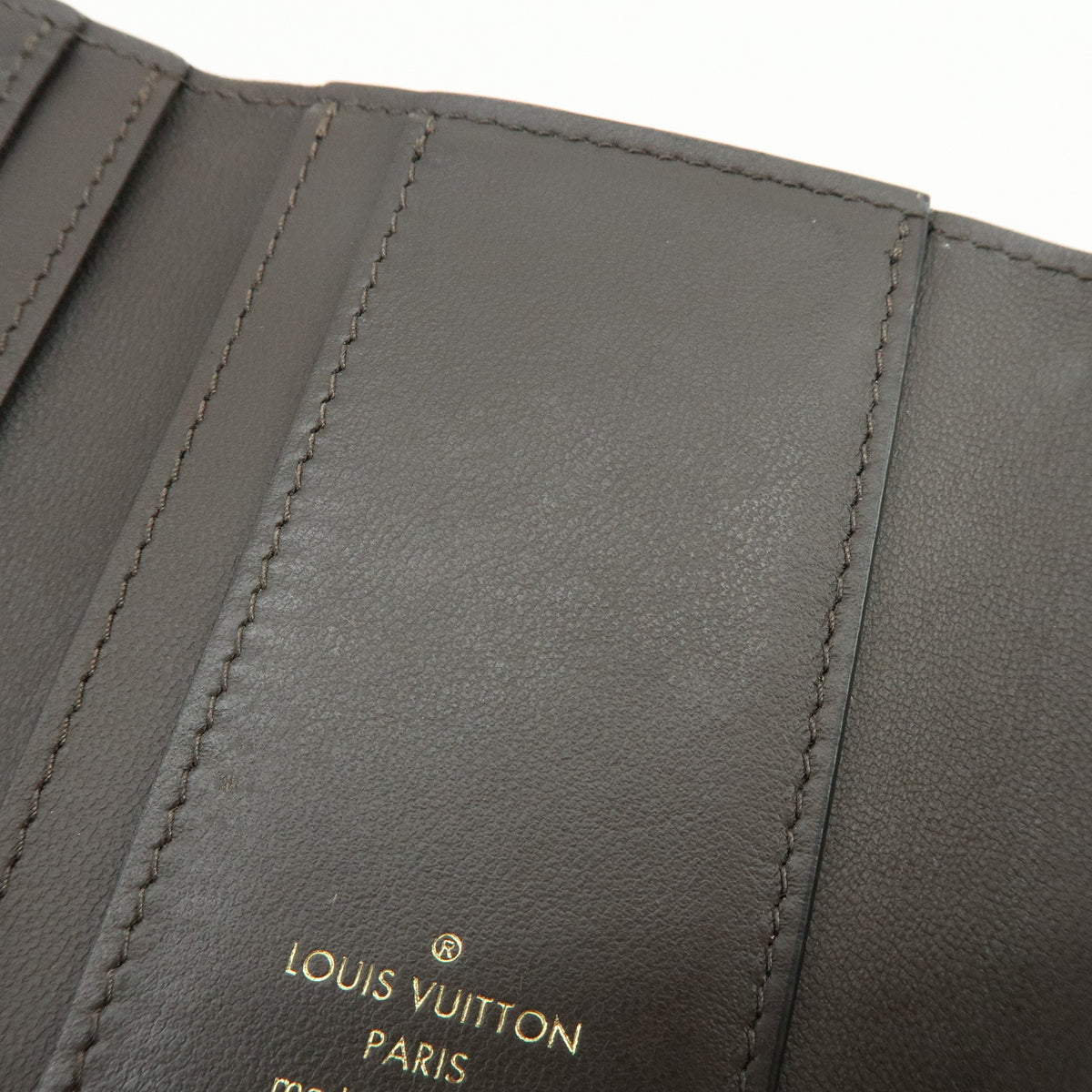 Louis Vuitton Portefeuille Capcines Galet Compact Wallet Galet M68747