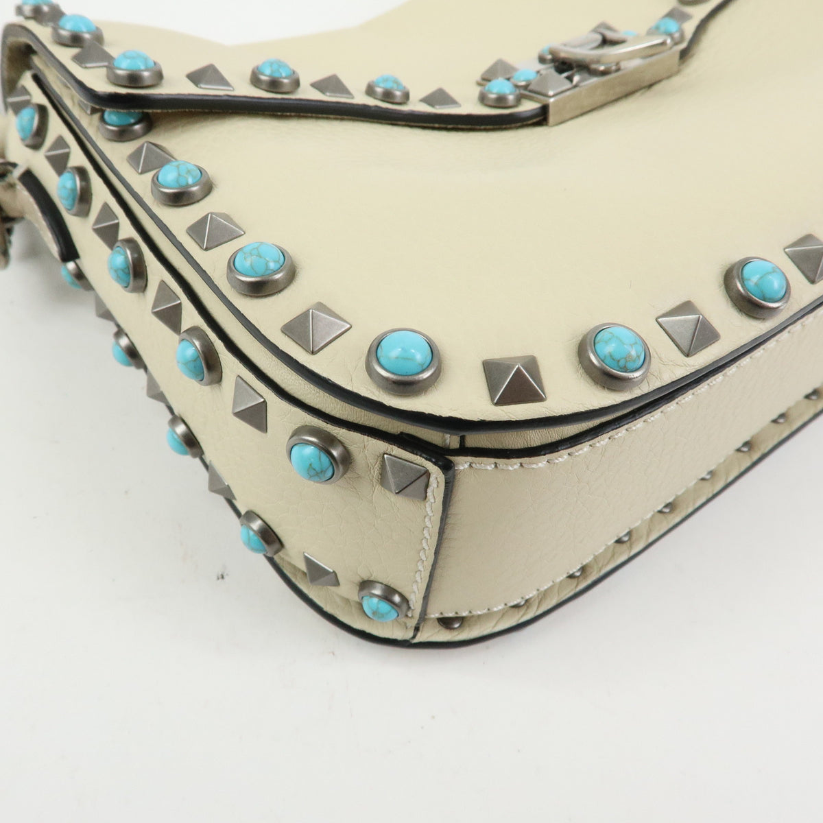 VALENTINO Rockstuds Rolling Guitar Strap Leather Shoulder Bag Ivory
