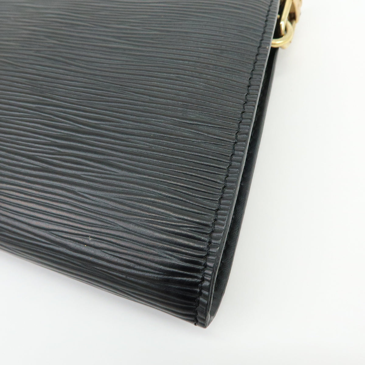 Louis Vuitton Epi Pochette Accessoires Leather Clutch Bag Noir M52942