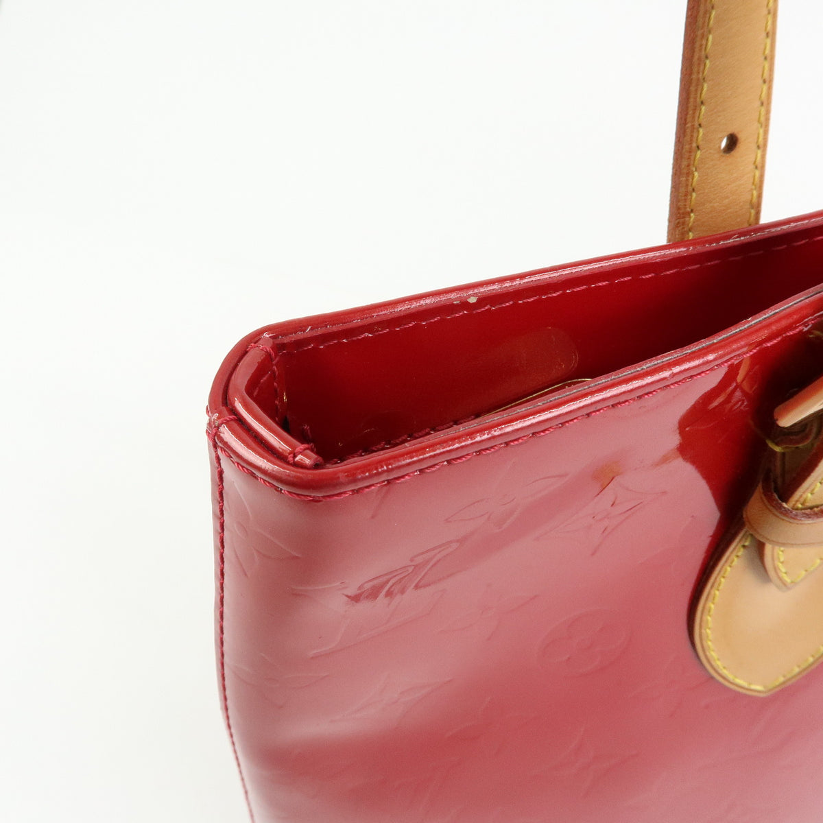 Louis Vutton Monogram Vernis Brentwood Tote Bag Pomme D'amour M91989