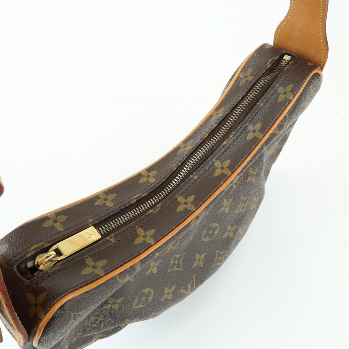Louis Vuitton Monogram Croissant MM Leather Shoulder Bag Brown M51512