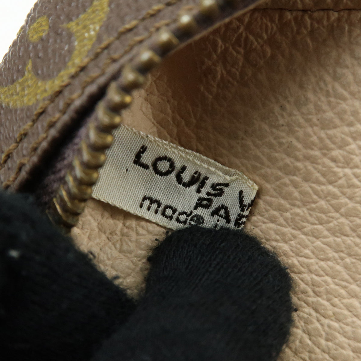 Louis Vuitton Monogram Trousse Toilette 23 Pouch Cosmetic Case M47524