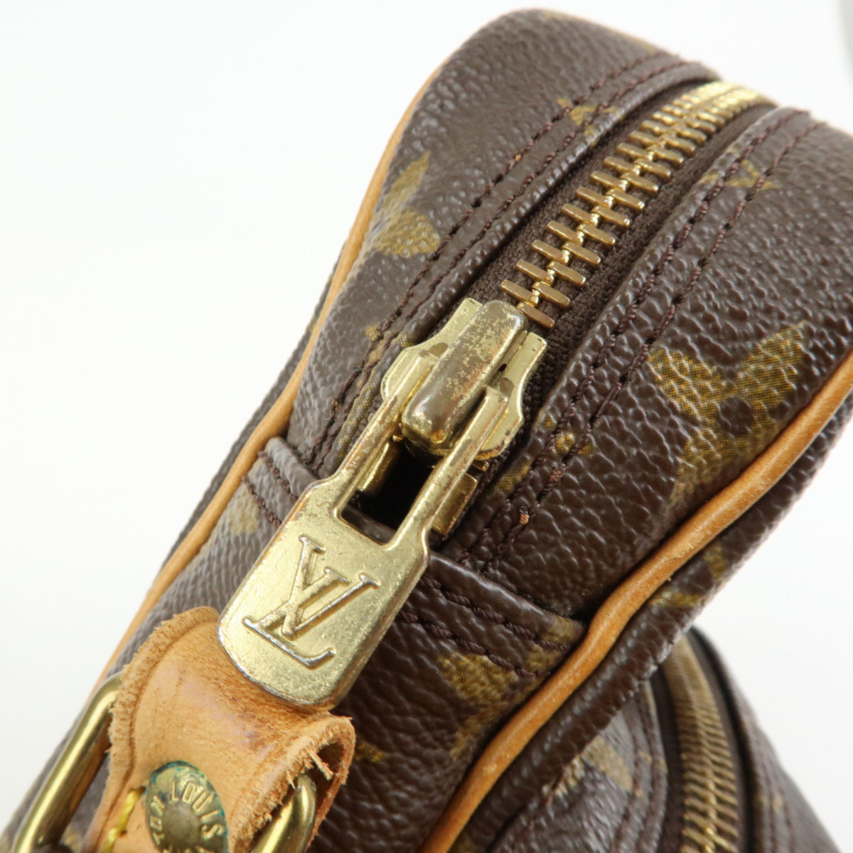 Louis Vuitton Monogram Amazone Shoulder Bag Crossbody Bag M45236