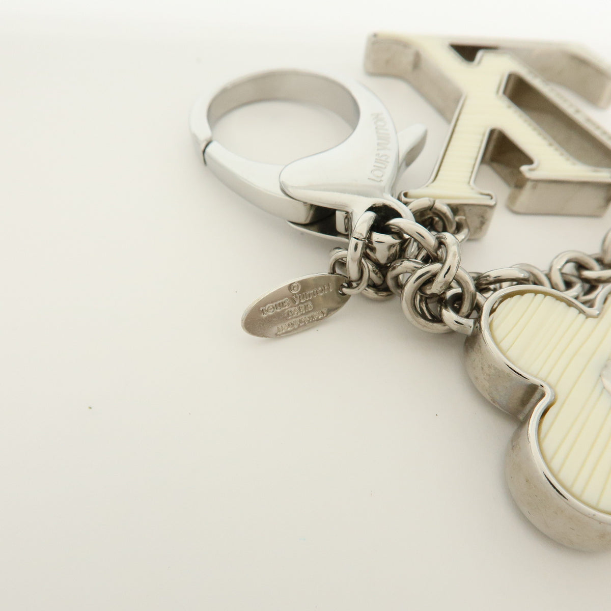 Louis Vuitton Bijoux Sac Fleur de Epi Bag Charm Key Holder White M65085