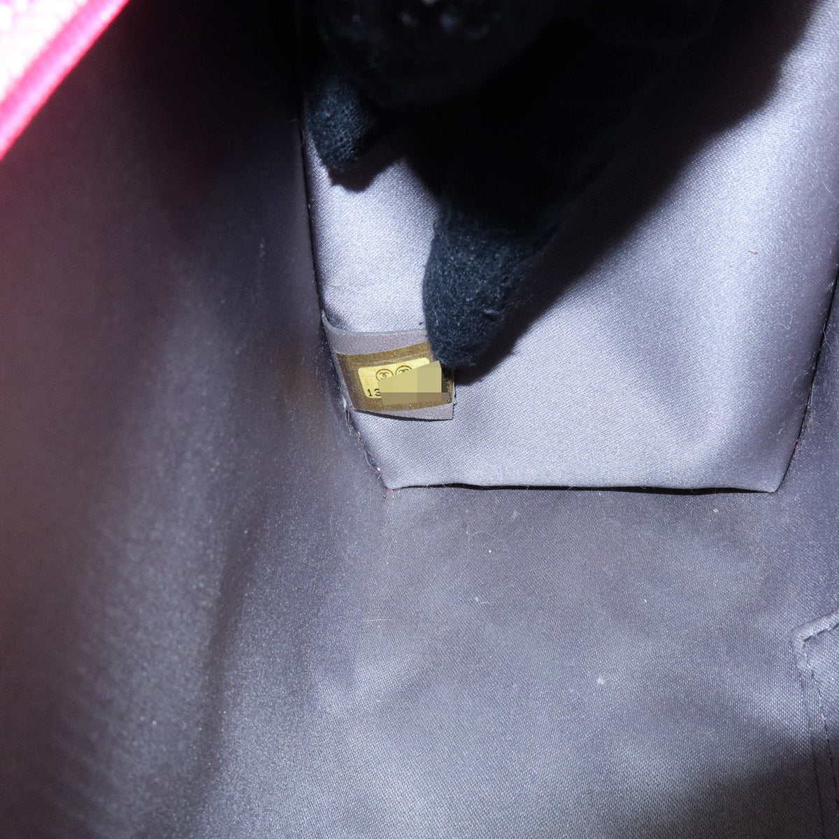 CHANEL Icon Line Patent Leather Chain Shoulder Bag Pink A37156