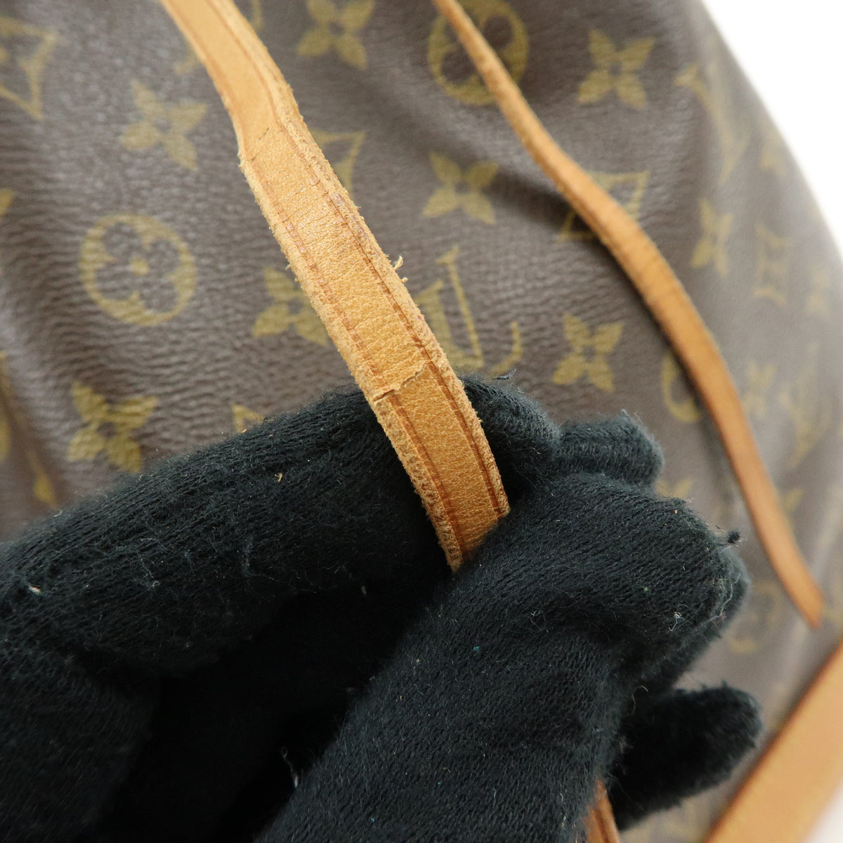 Louis Vuitton Monogram Noe Canvas Leather Shoulder Bag Brown M42224