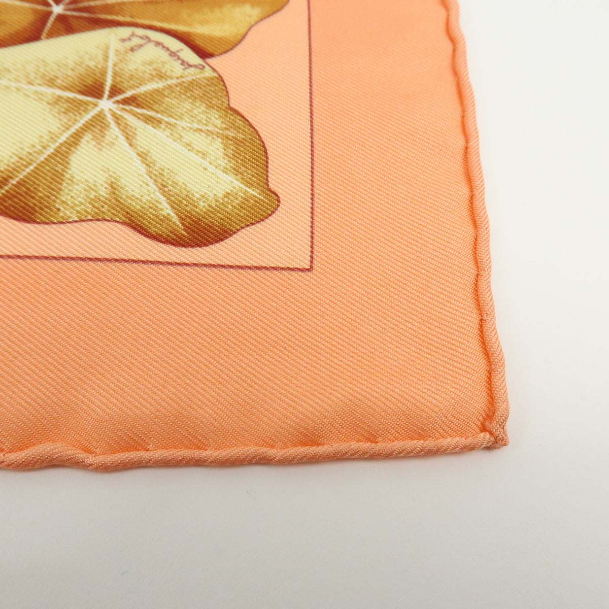 HERMES Carre 45 Lot of 2 Silk 100% Scarf Les Capucines EFFLUVES