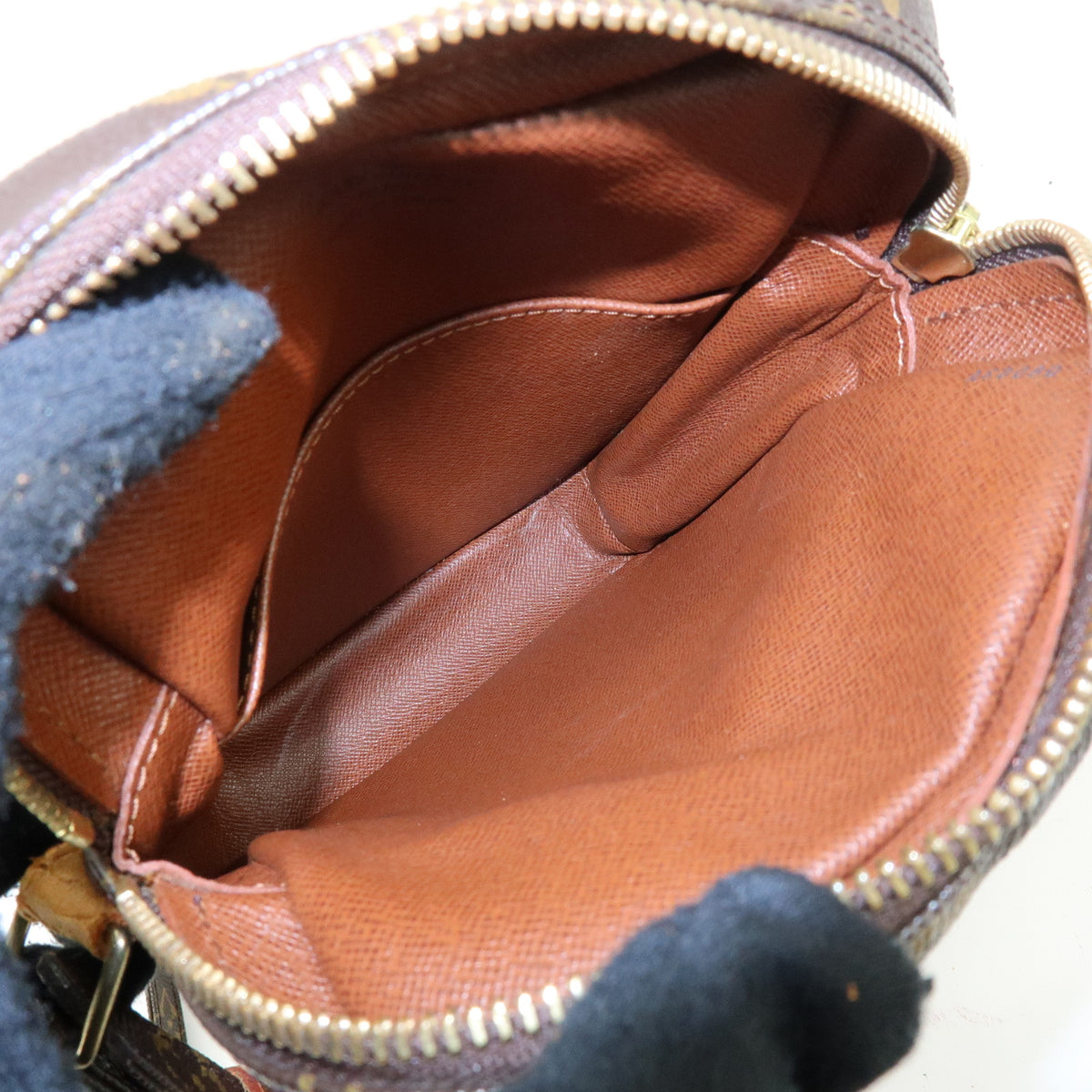 Louis Vuitton Monogram Amazone Shoulder Bag Crossbody Bag M45236