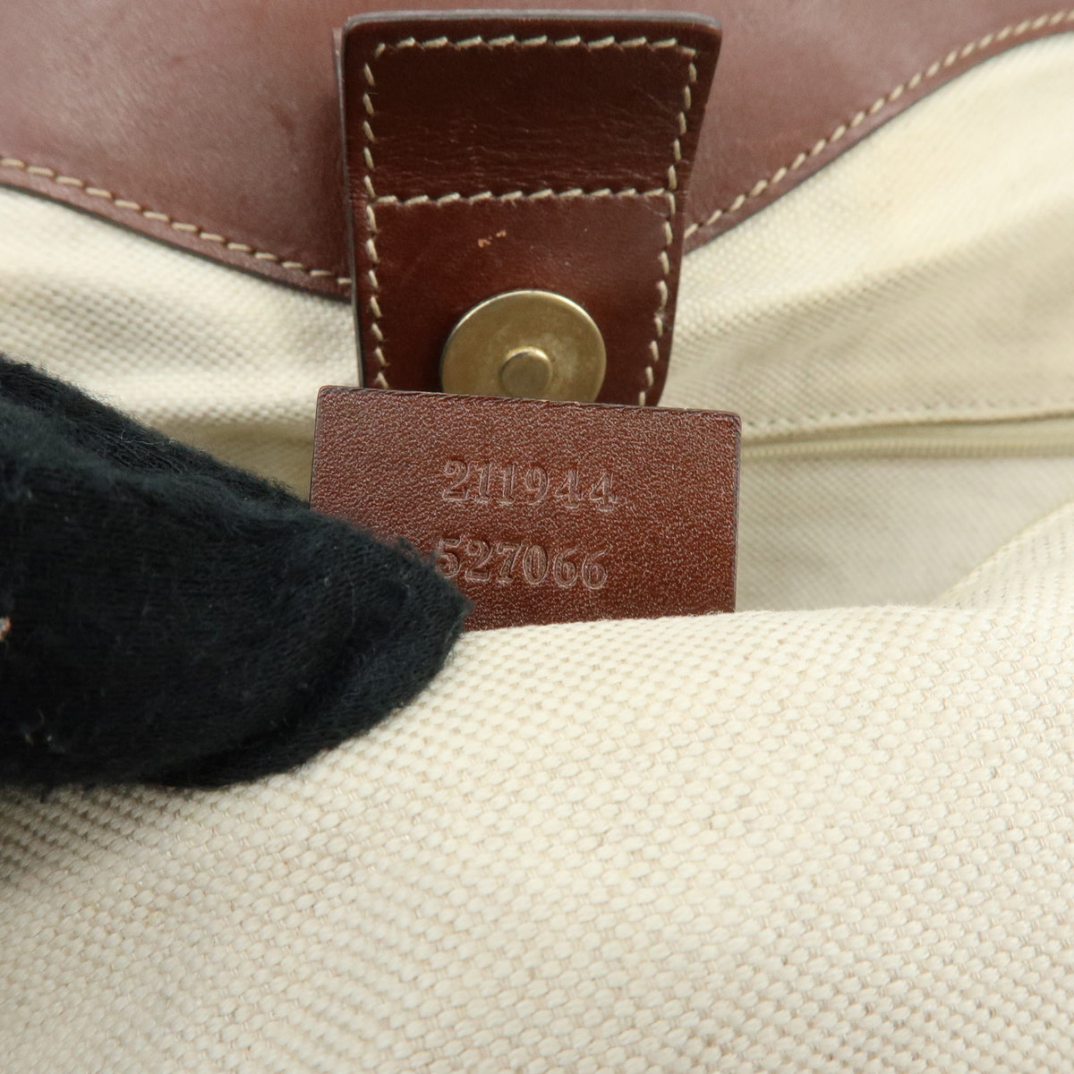 GUCCI Sukey Diamante Interlocking G GG Canvas Leather Hand Bag 211944