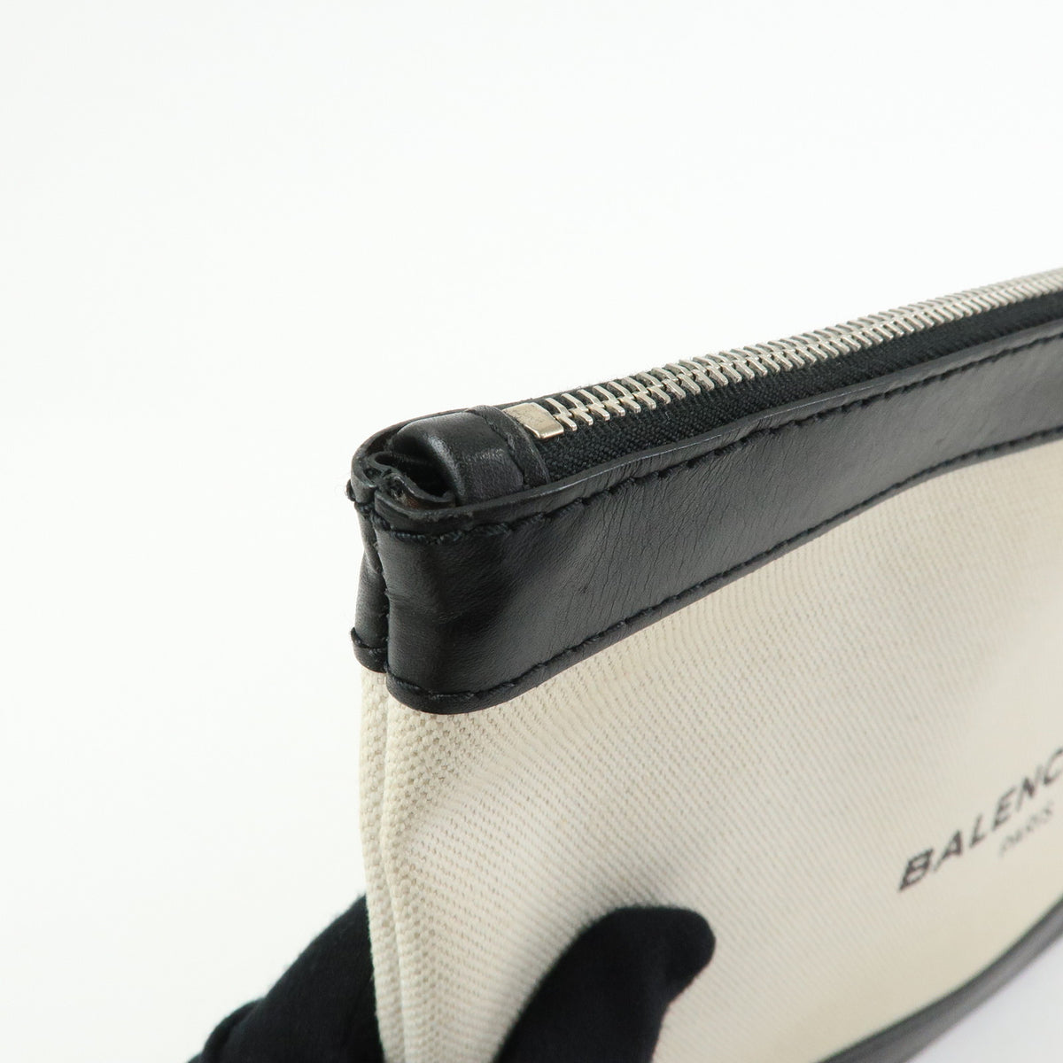 BALENCIAGA Navy Clip M Canvas Leather Clutch Bag Natural Black 373834