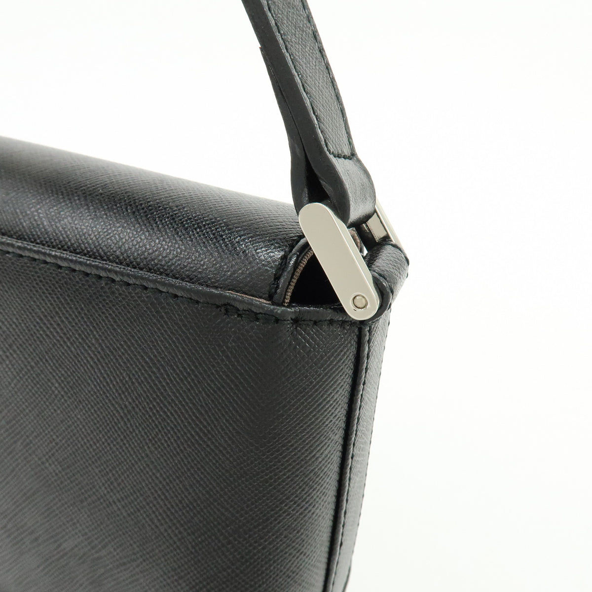 BURBERRY Logo Plate Leather Shoulder Bag Hand Bag Black