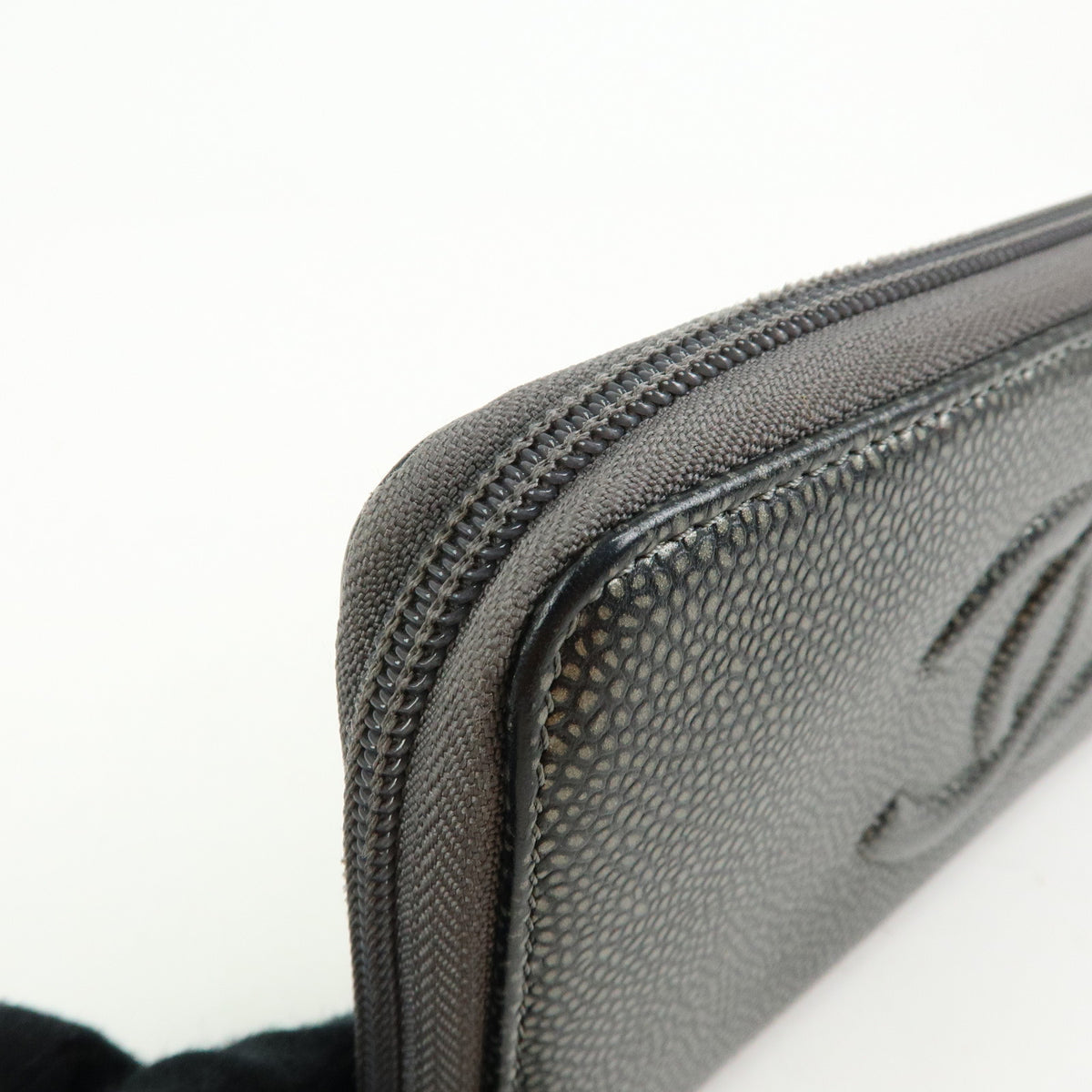 CHANEL COCO Mark Caviarskin Round Zippy Wallet Metallic Gray