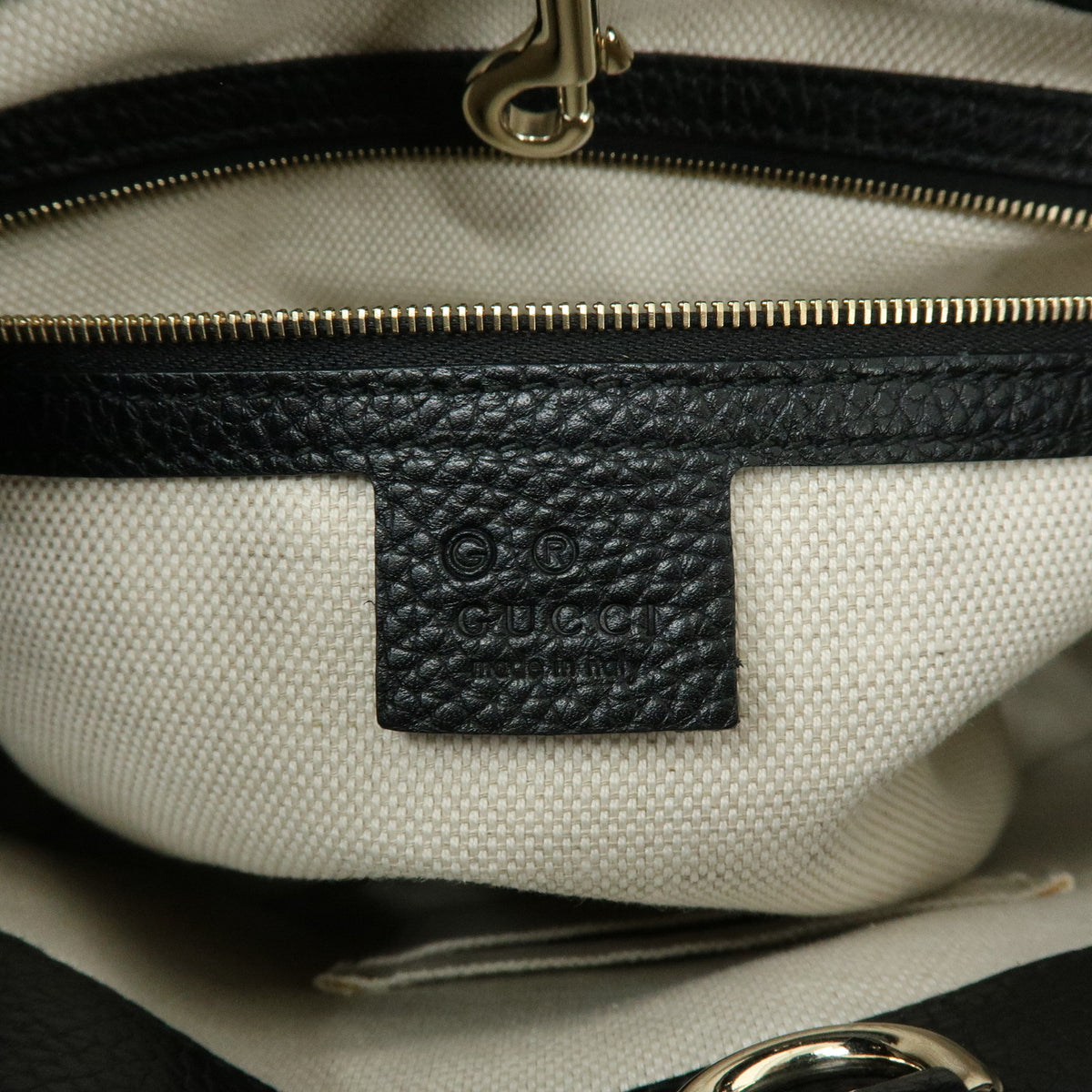 GUCCI SOHO Interlocking G Chain Leather Shoulder Bag Black 536196