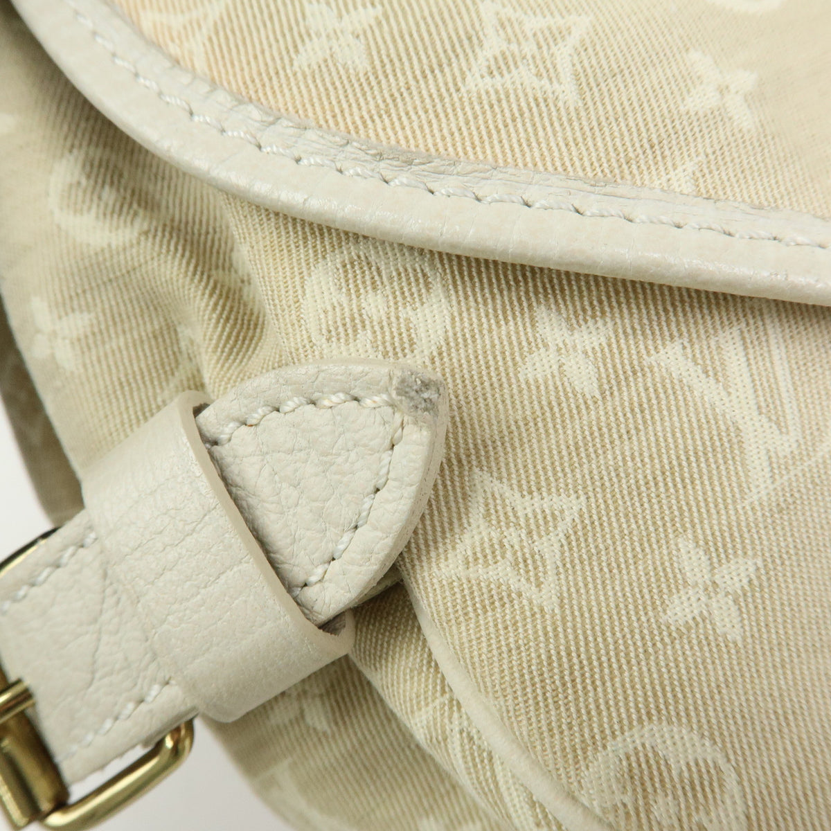 Louis Vuitton Monogram Mini Lin Saumur 30 Shoulder Bag Dune M95314