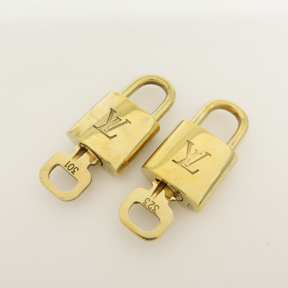 Louis Vuitton Lot of 10 Metal Lock & Key Cadena Key Lock Gold