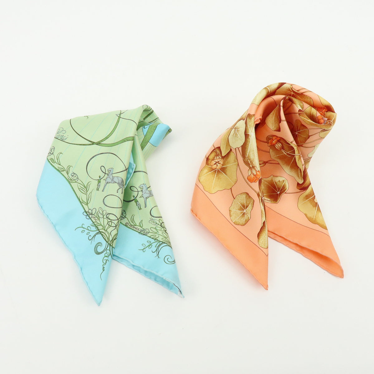 HERMES Carre 45 Lot of 2 Silk 100% Scarf Les Capucines EFFLUVES