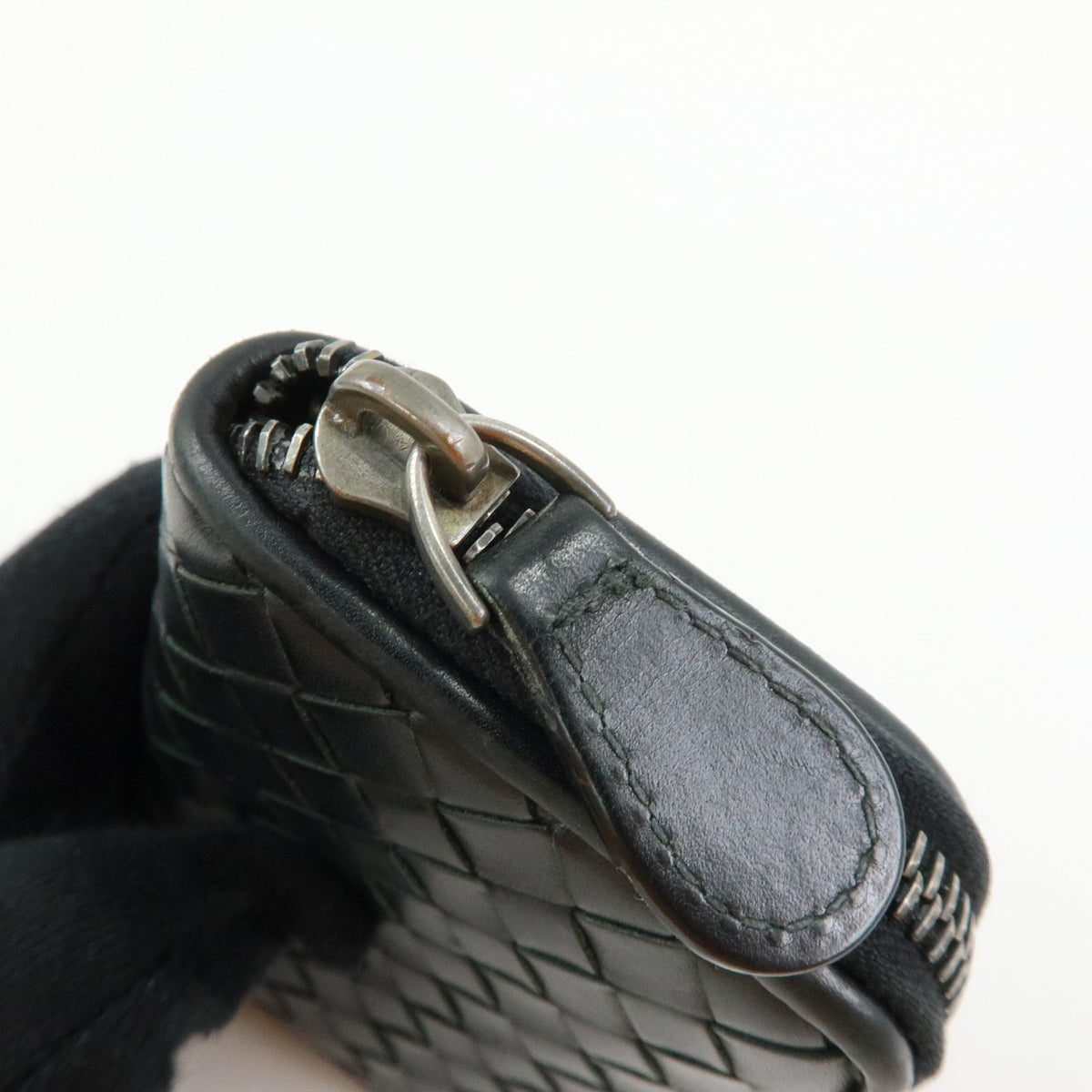 BOTTEGA VENETA Intrecciato Leather Coin Case Black V4651