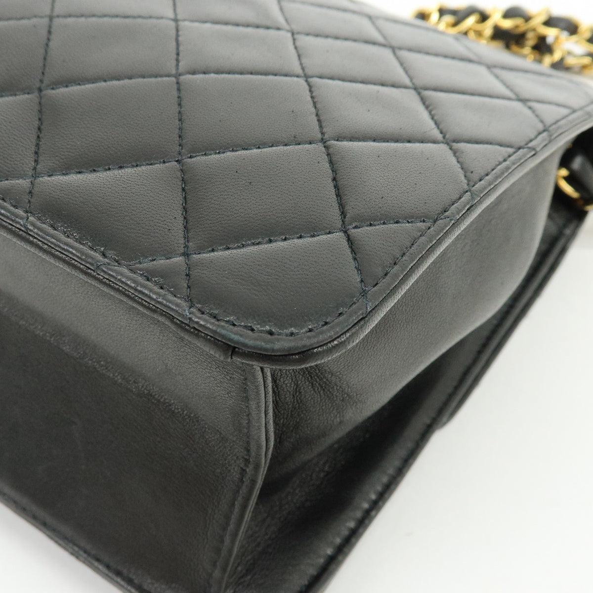 CHANEL Matelasse Lamb Skin Chain Shoulder Bag Black Gold