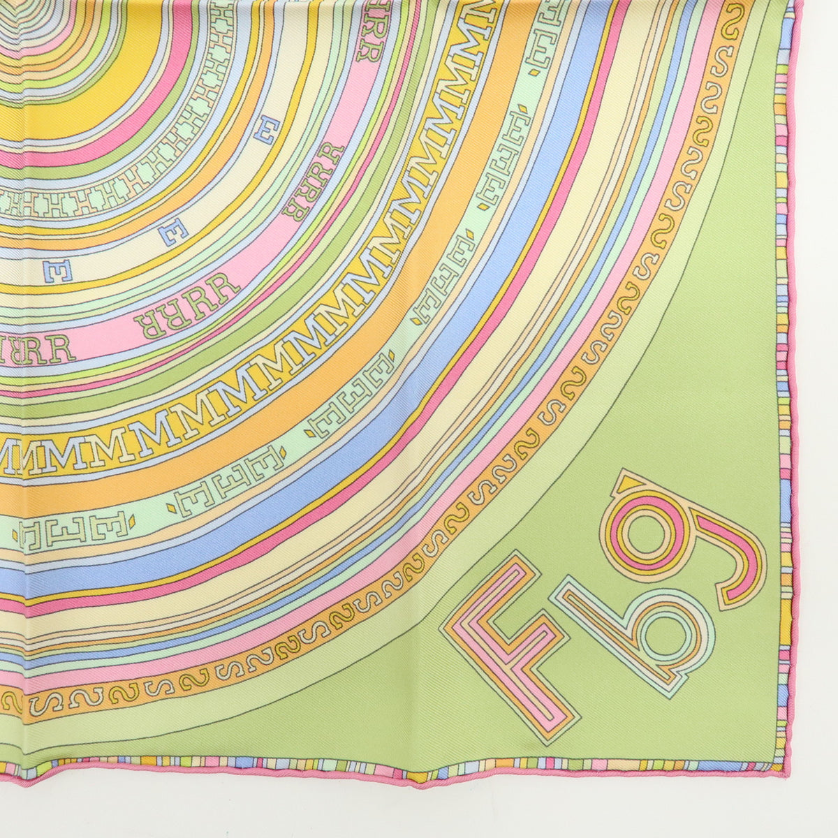 HERMES Carre 42 Silk 100% Scarf FRANCE PARIS 24 Fbg Light Green Pink