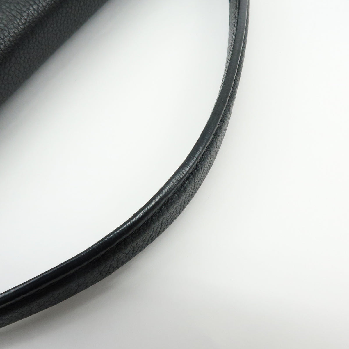 Louis Vuitton My Lockme Satchel Grained Calf Skin Hand Bag Noir M54849