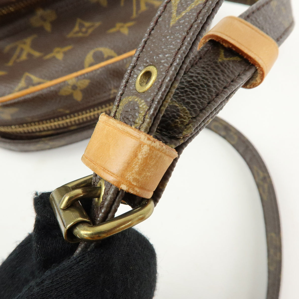 Louis Vuitton Monogram Amazone Shoulder Bag Crossbody Bag M45236